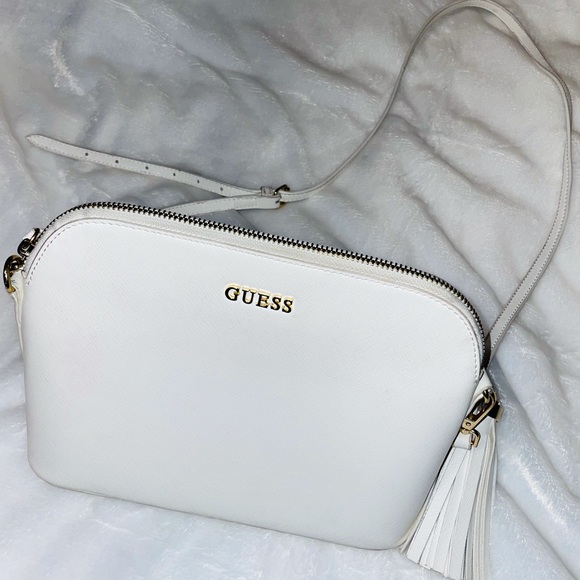 Guess Bag - Picture 3 of 3